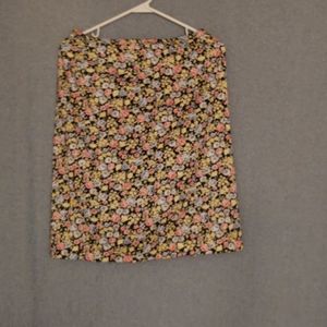 Maggy London Midi Skirt. U like? Send offer